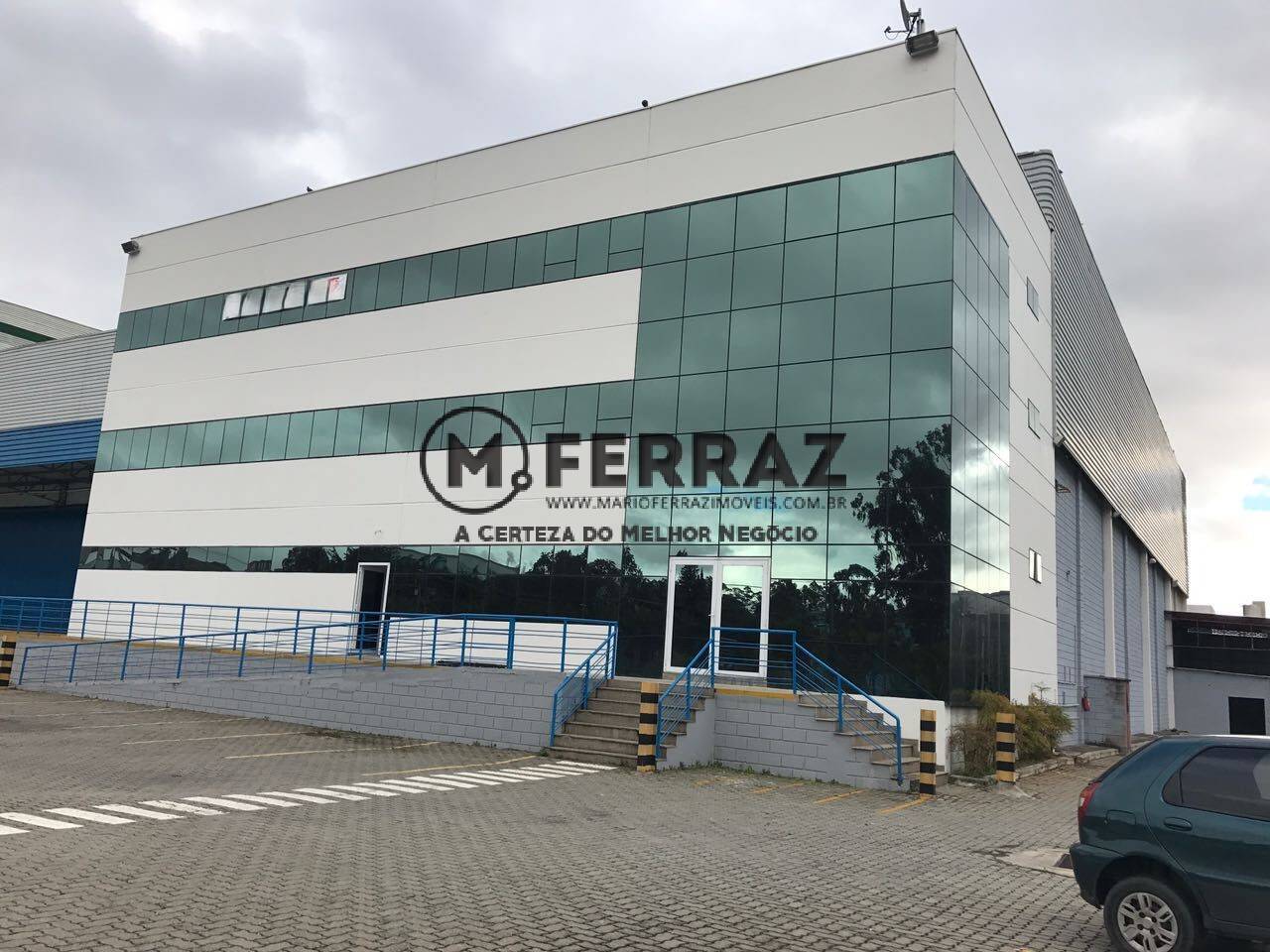 Depósito-Galpão-Armazém para alugar, 5000m² - Foto 1