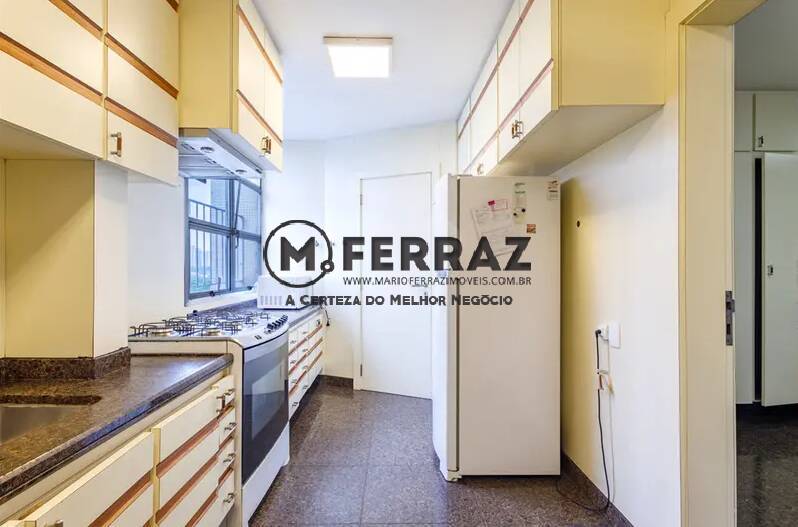 Apartamento à venda com 3 quartos, 217m² - Foto 11