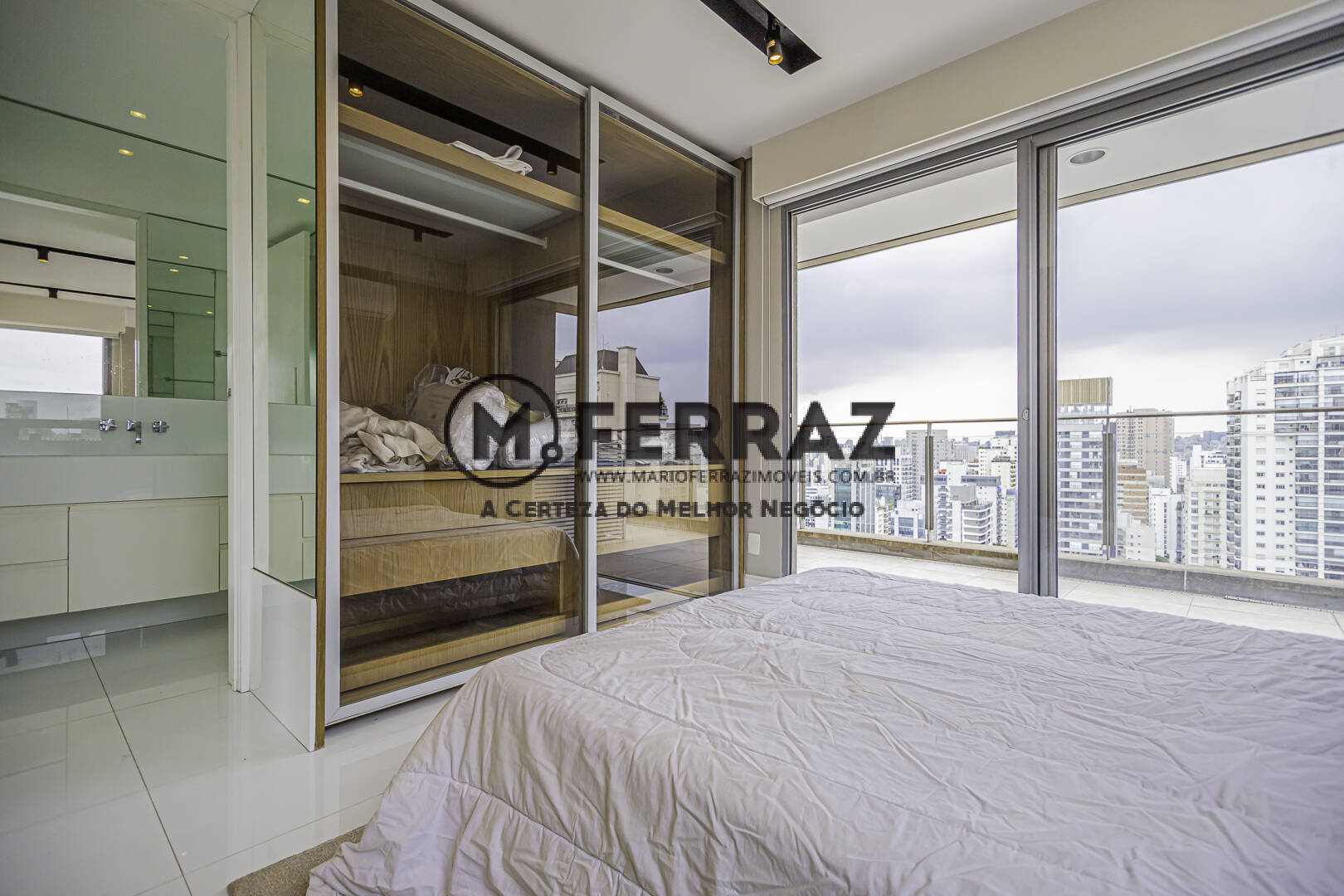 Apartamento para alugar com 1 quarto, 97m² - Foto 12