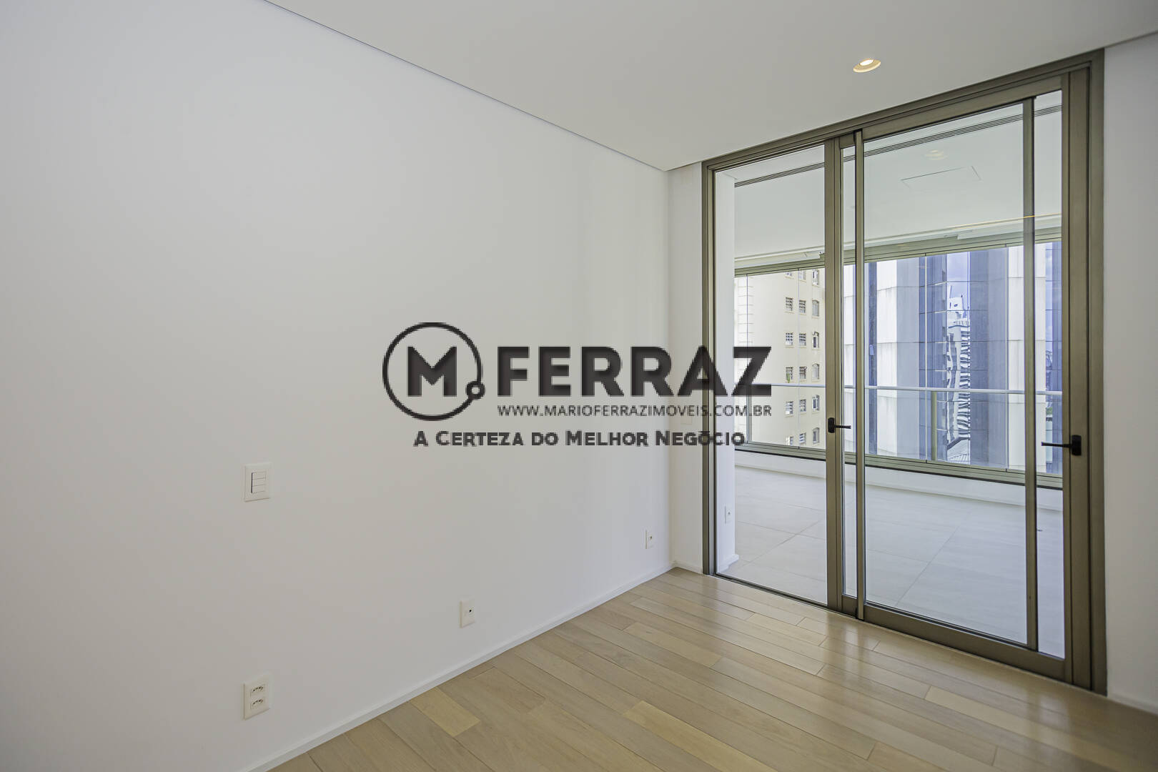 Apartamento à venda com 4 quartos, 270m² - Foto 12