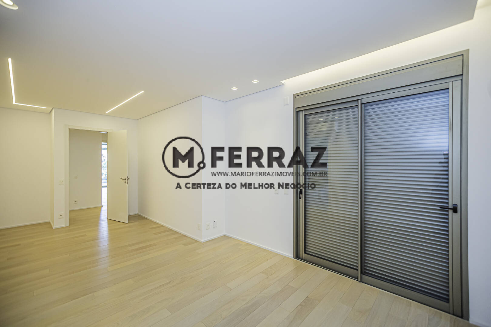 Apartamento à venda com 4 quartos, 270m² - Foto 15