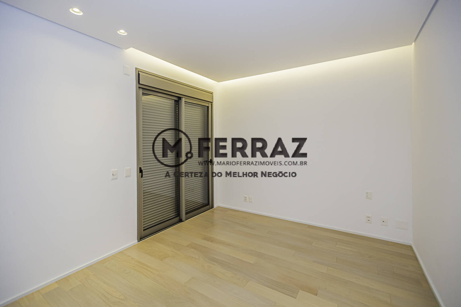 Apartamento à venda com 4 quartos, 270m² - Foto 16