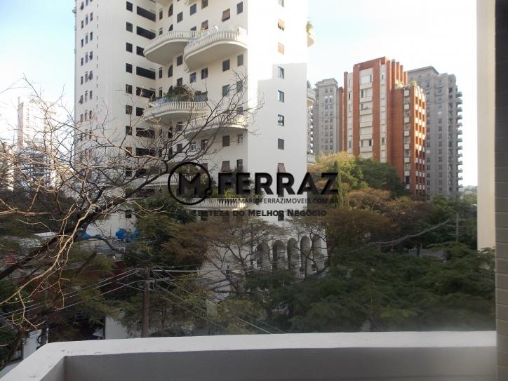 Apartamento à venda com 1 quarto, 50m² - Foto 1